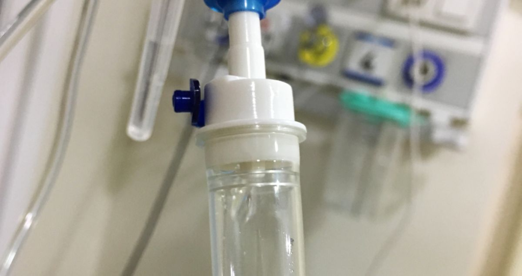 Cómo funciona un bajante de suero